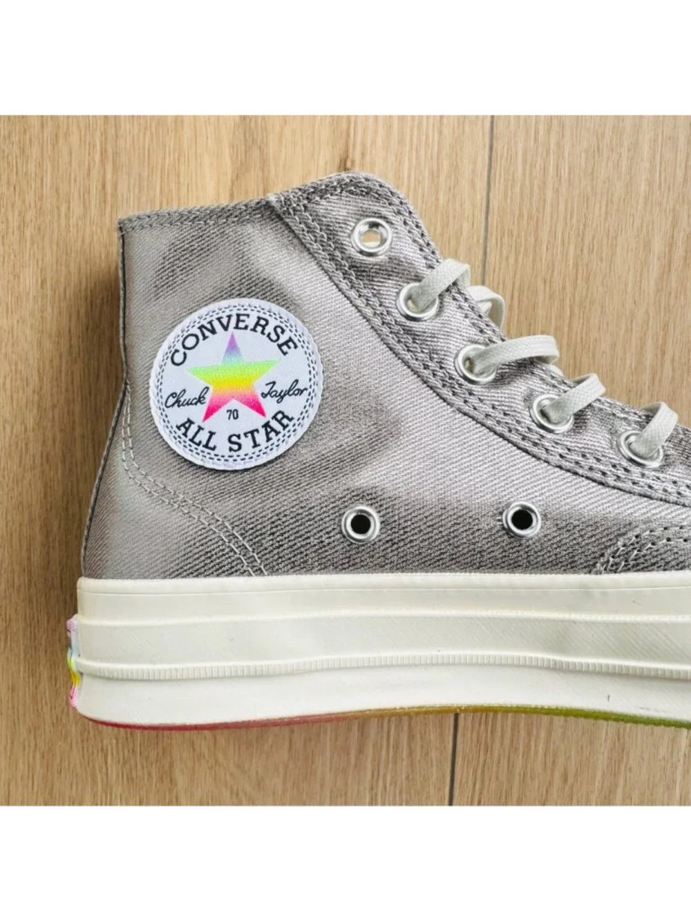 ❤️Converse Chuck 70 Pride Hi Silver Sz 9.5 Womens Shoes Metallic Sneaker A10214C